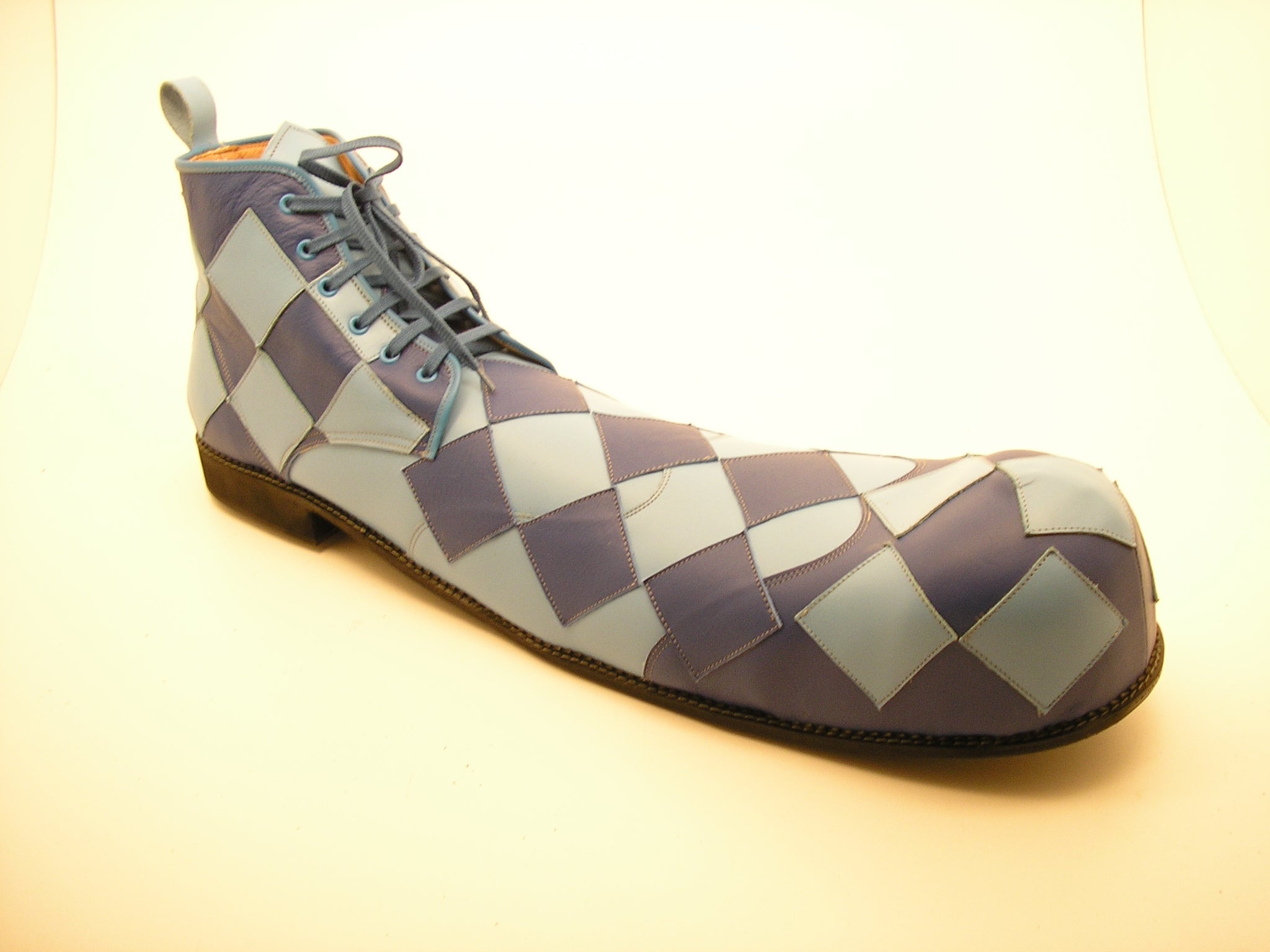 Clownschoen extra lang geblokt