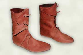 Historische laars met vetersluiting 01